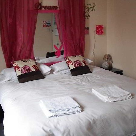 Art Roch Hostel Edinburgh Dış mekan fotoğraf