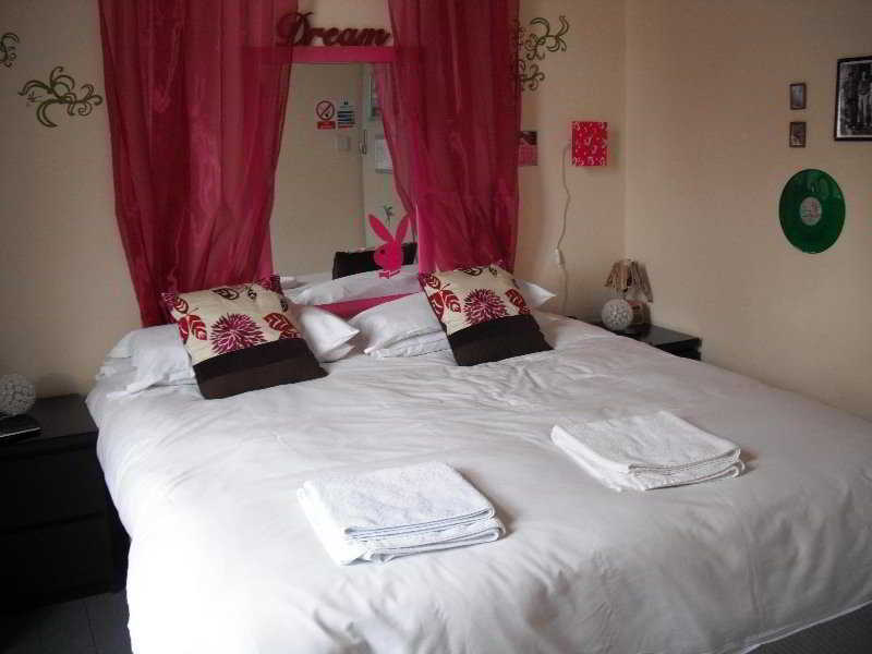 Art Roch Hostel Edinburgh Dış mekan fotoğraf